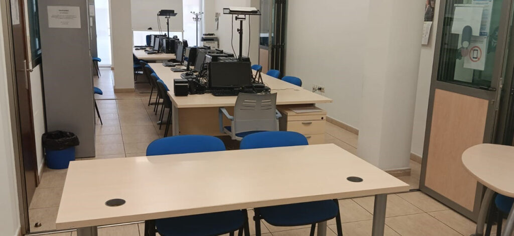 avalam-web-interior-aulanova